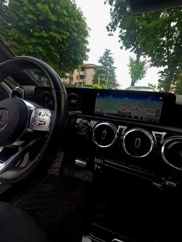 Usata Mercedes A180 Premium 136 CV (100 kW) 2021 Bianco Berlina