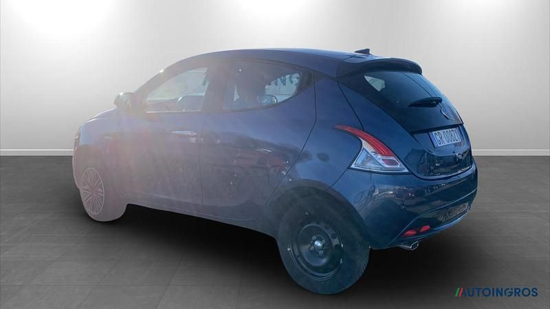 Gebraucht Lancia Ypsilon S 69 PS (50 kW) 2024 Blau Kleinwagen