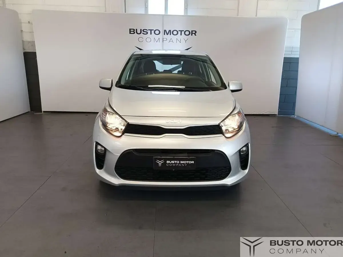 Usata Kia Picanto Urban 67 CV (49 kW) 2023 Argento / metallizzato Utilitaria