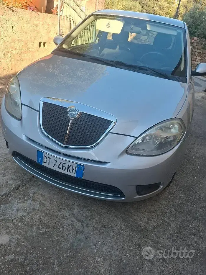 Usata Lancia Ypsilon 60 CV (44 kW) 2009 Grigio Utilitaria