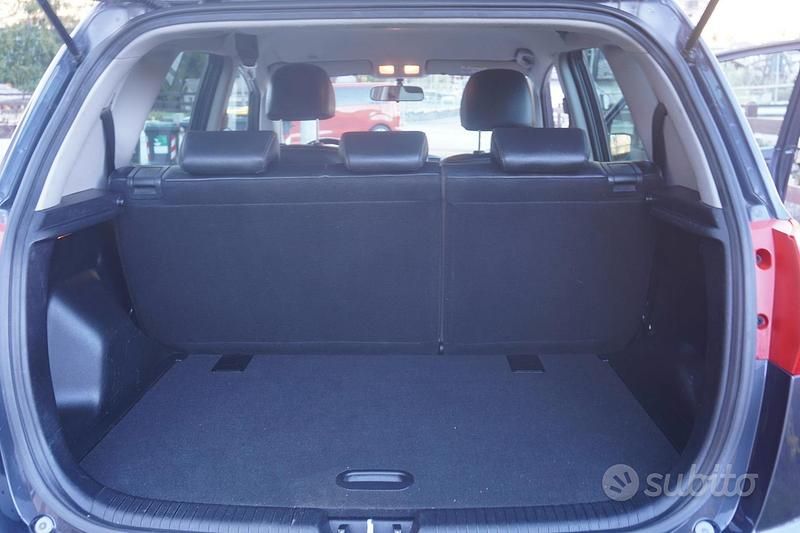 Usata Kia Venga 90 CV (66 kW) 2016 Utilitaria