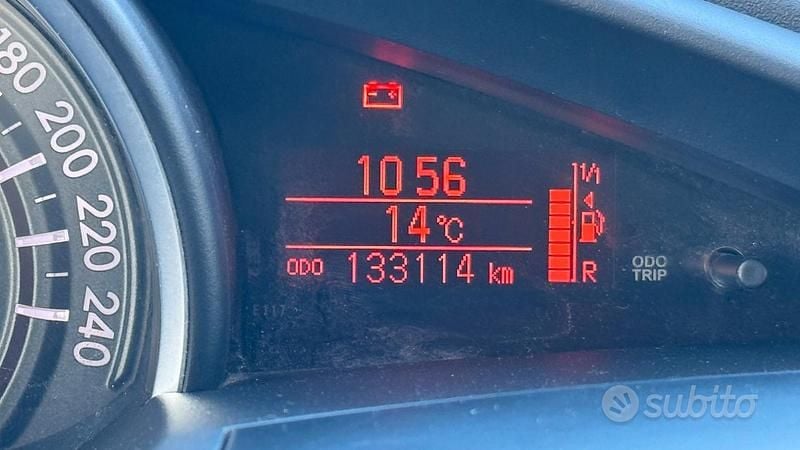 Usata Toyota Verso Active 124 CV (91 kW) 2013 Grigio Monovolume