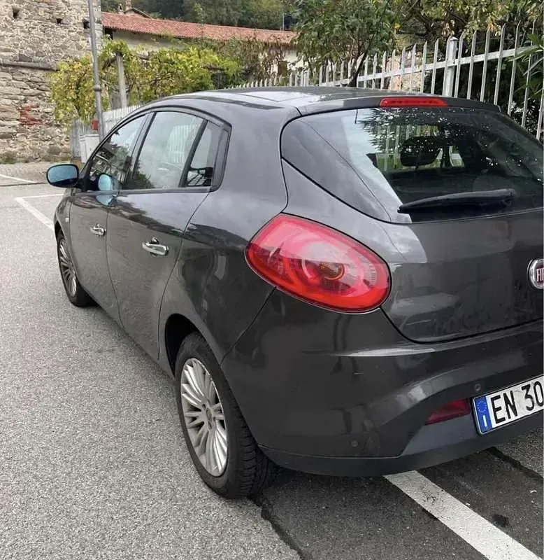 Usata Fiat Bravo Dynamic 120 CV (88 kW) 2012 Utilitaria