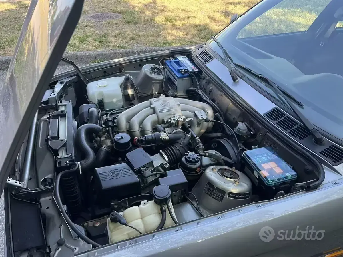 Usata BMW 320 129 CV (94 kW) 1989 Grigio Berlina