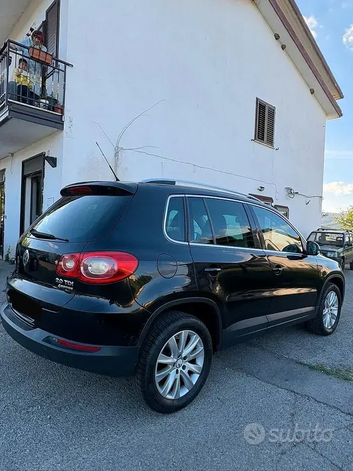 Usata VW Tiguan 140 CV (102 kW) 2011 Nero SUV