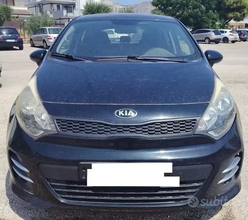Usata Kia Rio 75 CV (55 kW) 2016 Nero Utilitaria