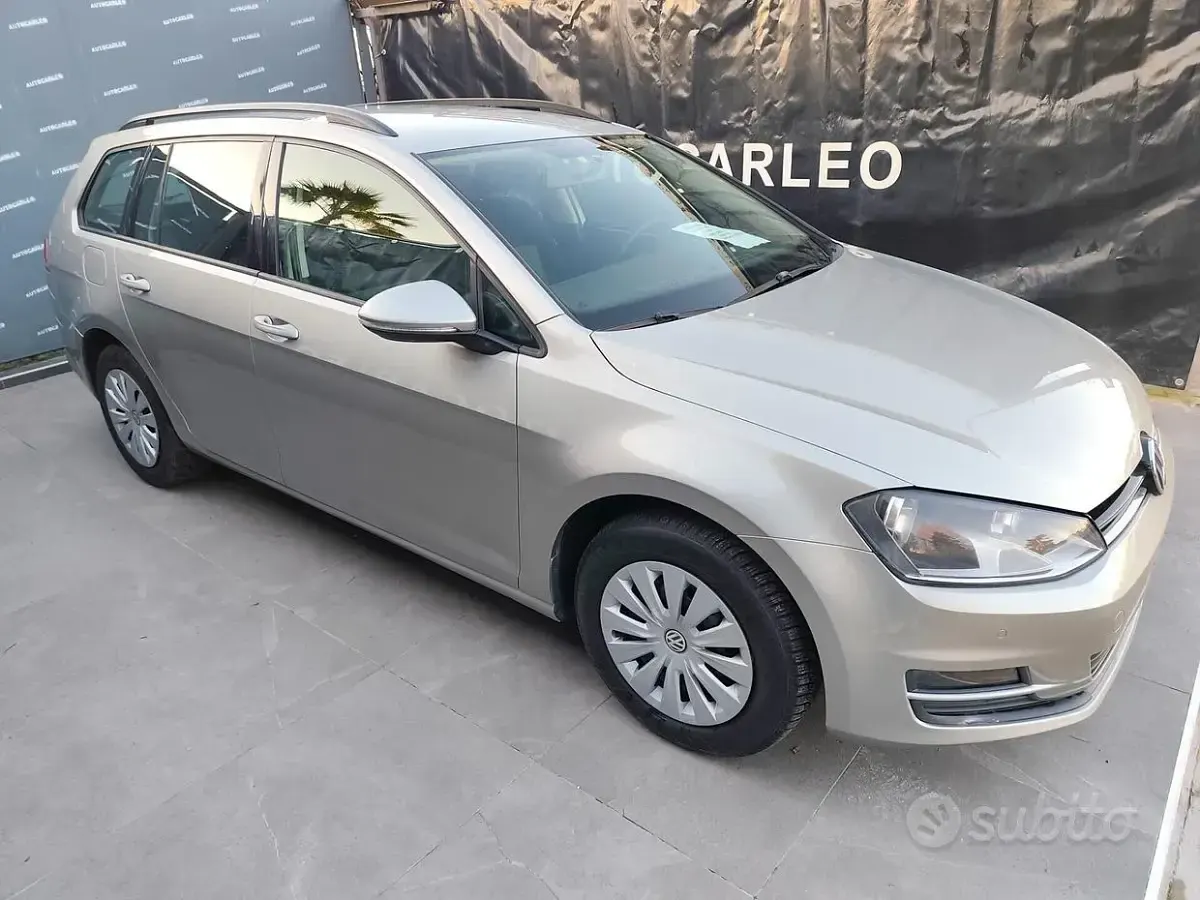 Usata VW Golf VII 90 CV (66 kW) 2017 Grigio Station wagon