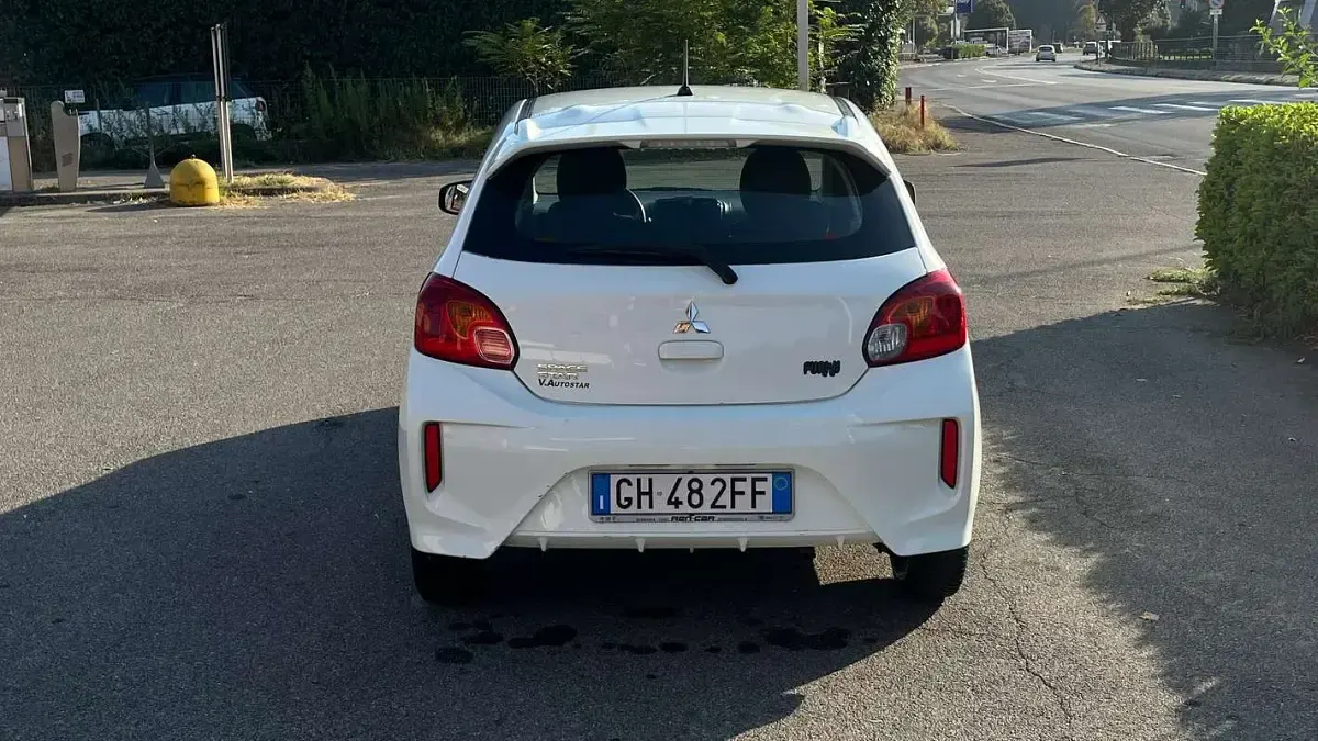 Usata Mitsubishi Space Star 71 CV (52 kW) 2022 Bianco Utilitaria