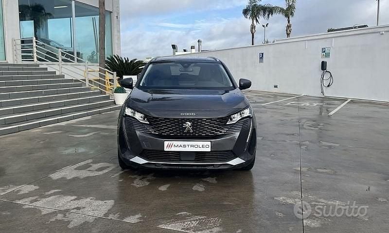 Usata Peugeot 5008 Allure 131 CV (96 kW) 2021 Grigio SUV