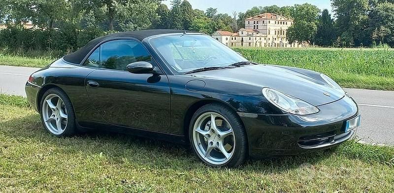 Usata Porsche 911 Carrera 4 Cabriolet 300 CV (220 kW) 1999 Cabrio