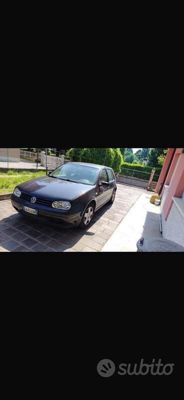 Usata VW Golf IV 75 CV (55 kW) 2002 Berlina