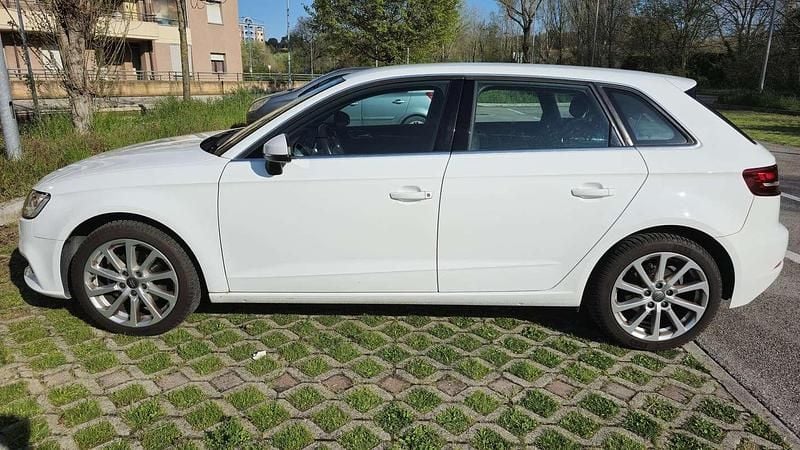 Usata Audi A3 Design 116 CV (85 kW) 2017 Bianco Berlina