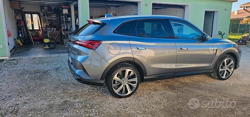 Usata MG Marvel R 64 kW (88 CV) 2022 Grigio SUV