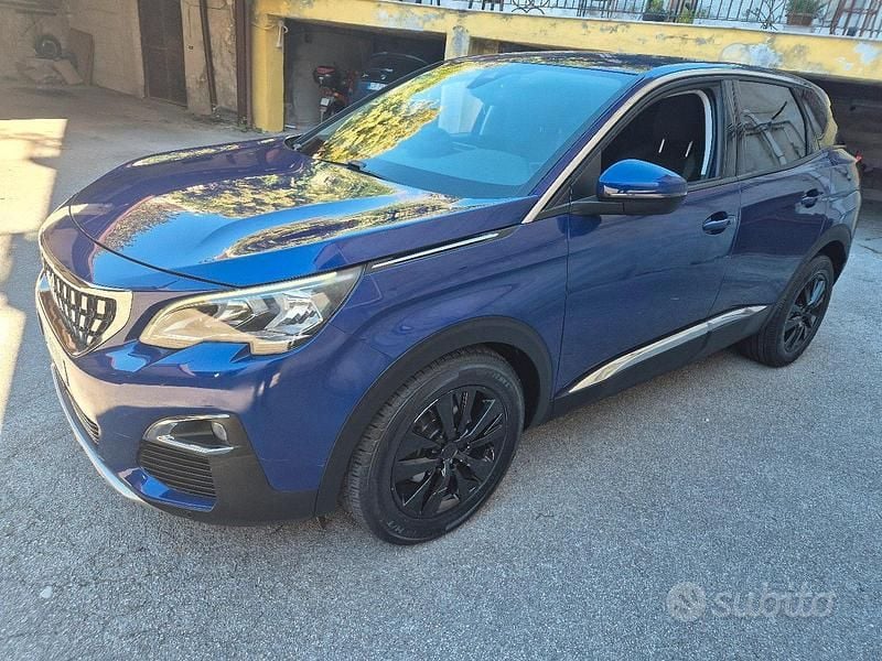Usata Peugeot 3008 120 CV (88 kW) 2017 Blu Berlina