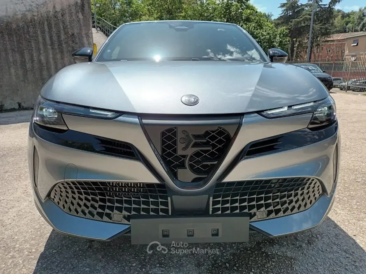 Nuova Alfa Romeo GT Junior Edizione Speciale 136 CV (100 kW) 2026 Gray SUV