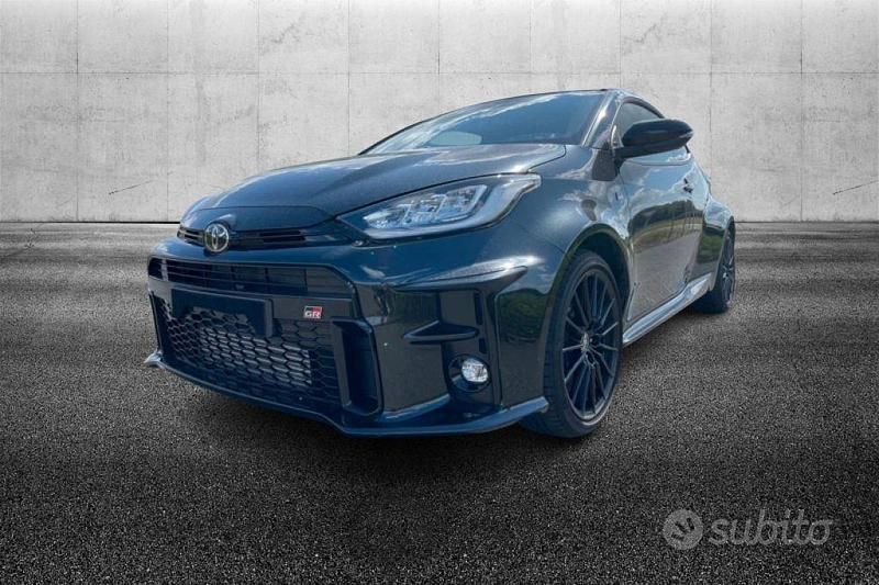 Usata Toyota Yaris 261 CV (191 kW) 2021 Nero Utilitaria