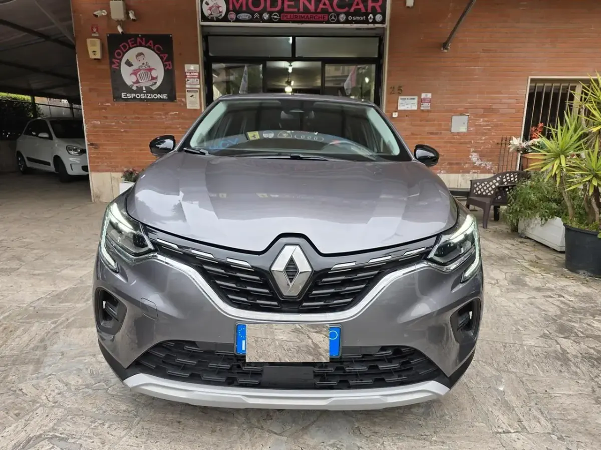 Usata Renault Captur Initiale 159 CV (116 kW) 2021 Grigio SUV