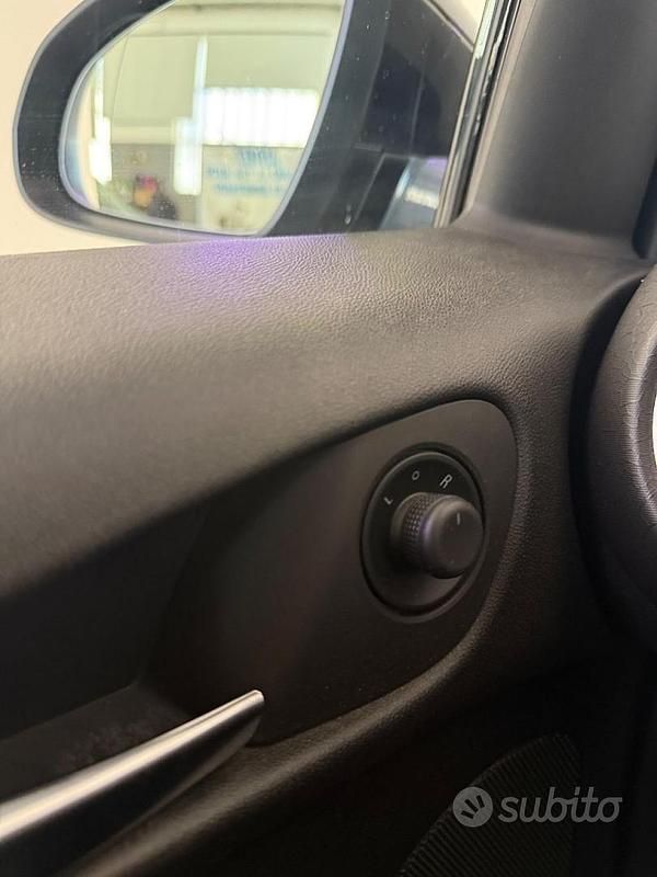 Usata Opel Adam Rocks Rocks 70 CV (51 kW) 2018 Grigio Utilitaria