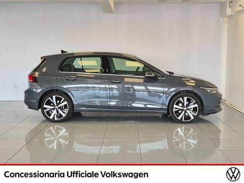 Usata VW Golf VIII Style 150 CV (110 kW) 2025 Grigio Utilitaria