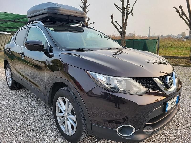 Usata Nissan Qashqai N-Vision 110 CV (80 kW) 2017 Nero SUV