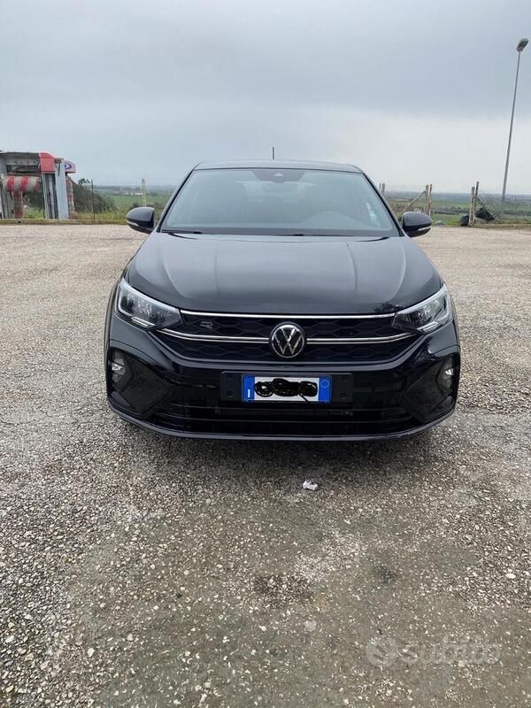 Usata VW Taigo R-line 116 CV (85 kW) 2024 Nero SUV
