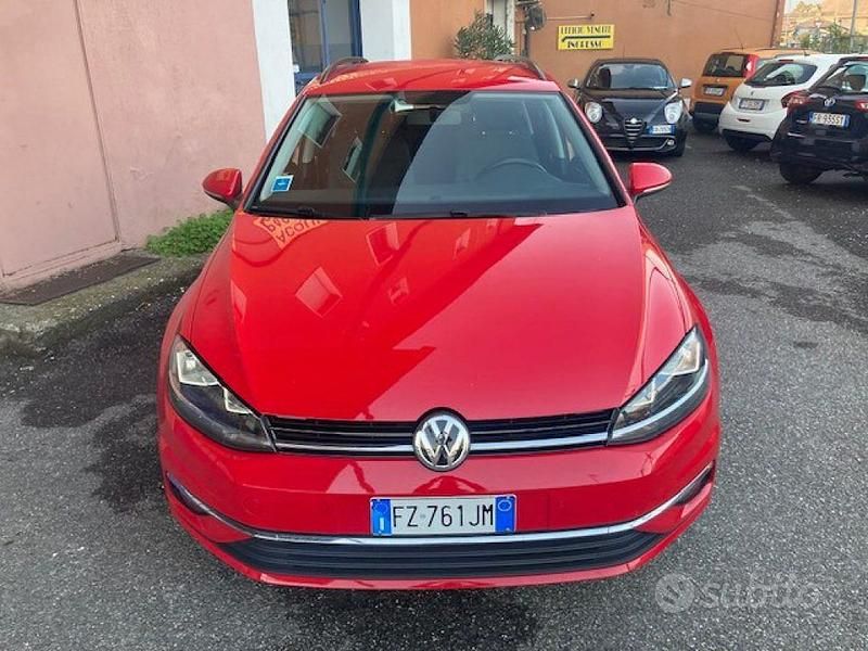 Usata VW Golf VII Business 116 CV (85 kW) 2019 Rosso Station wagon