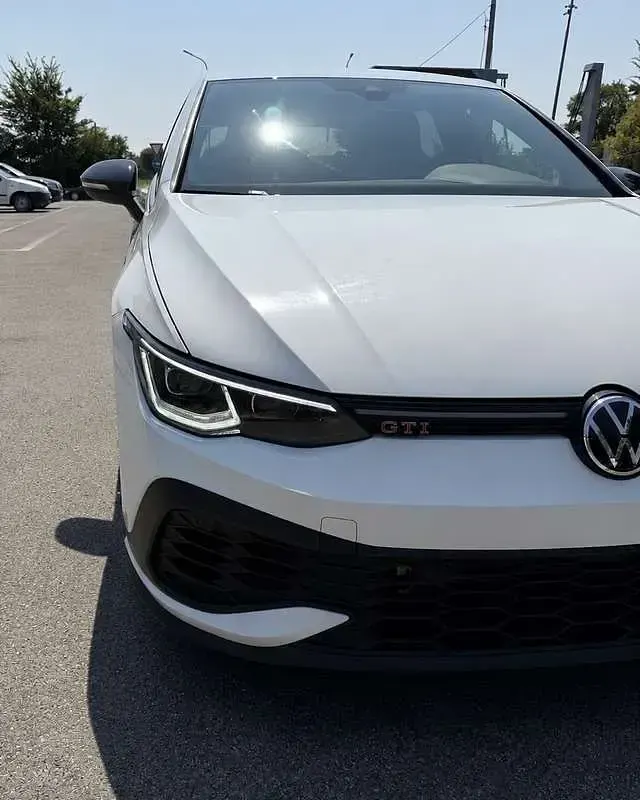 Usata VW Golf VIII GTI Clubsport 300 CV (220 kW) 2022 Bianco Berlina