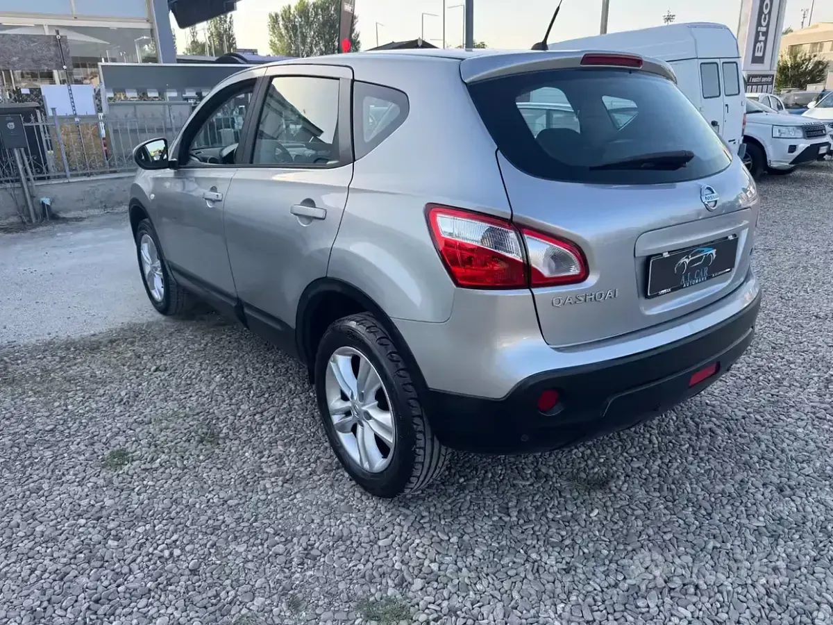 Usata Nissan Qashqai Visia 110 CV (80 kW) 2011 Grigio SUV