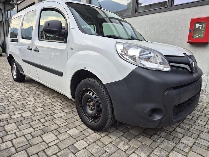 Usata Renault Kangoo PE 95 CV (69 kW) 2021 Bianco Monovolume