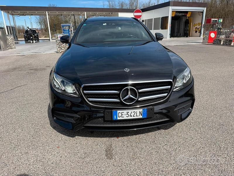 Usata Mercedes E300 2020 Nero Station wagon