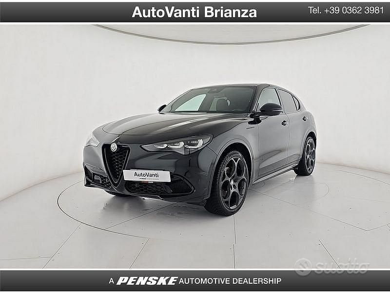 Usata Alfa Romeo Stelvio Competizione 280 CV (205 kW) 2023 Nero SUV
