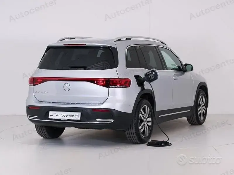 Begagnad Mercedes EQB250+ 94 kW (129 HK) 2023 Silver SUV