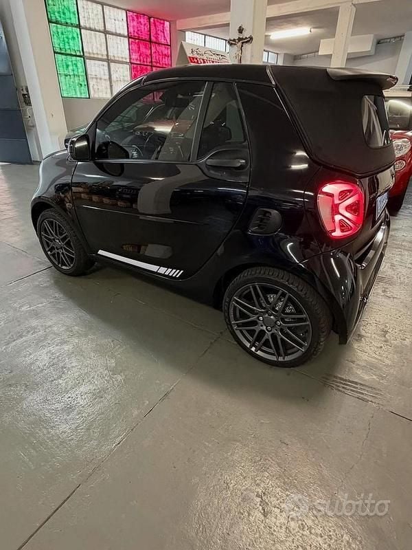 Usata Smart ForTwo Cabrio Brabus 2016 Nero Cabrio