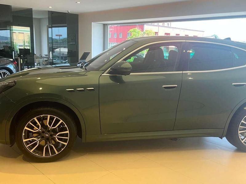 Nuova Maserati Grecale 250 CV (183 kW) 2026 Verde SUV