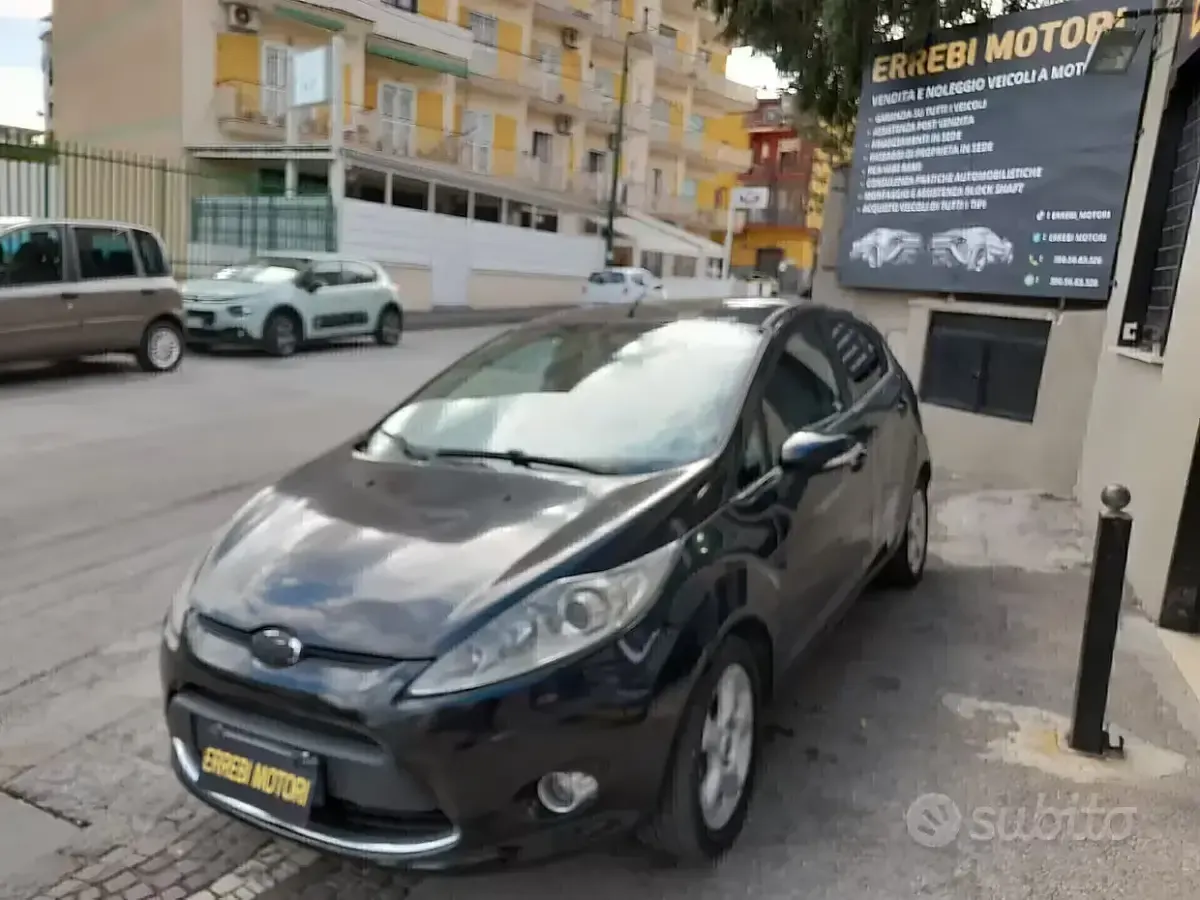 Occasion Ford Fiesta 70 PK (51 kW) 2010 Zwart Hatchback
