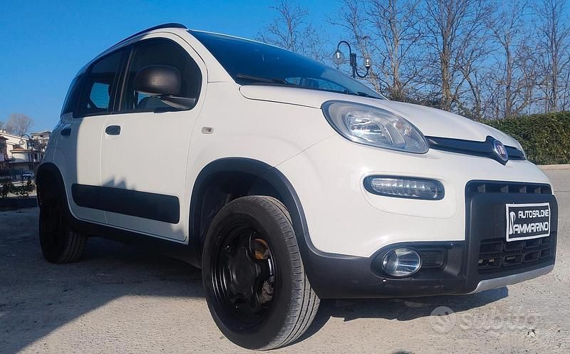 Usata Fiat Panda 4x4 Easy 95 CV (69 kW) 2018 Bianco Utilitaria
