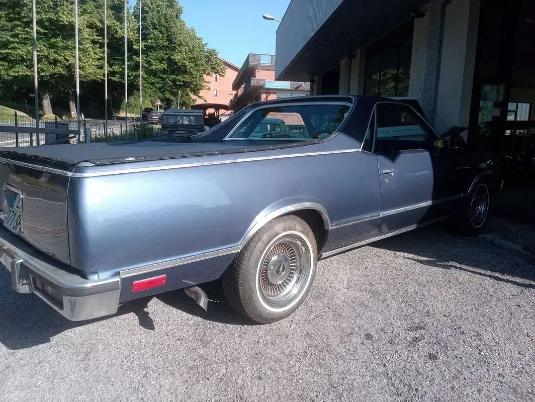 Usata Chevrolet El Camino 179 CV (131 kW) 1984 Blu/azzurro SUV
