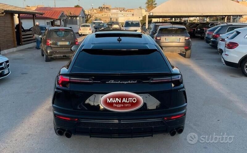 Usata Lamborghini Urus 650 CV (478 kW) 2020 Nero SUV