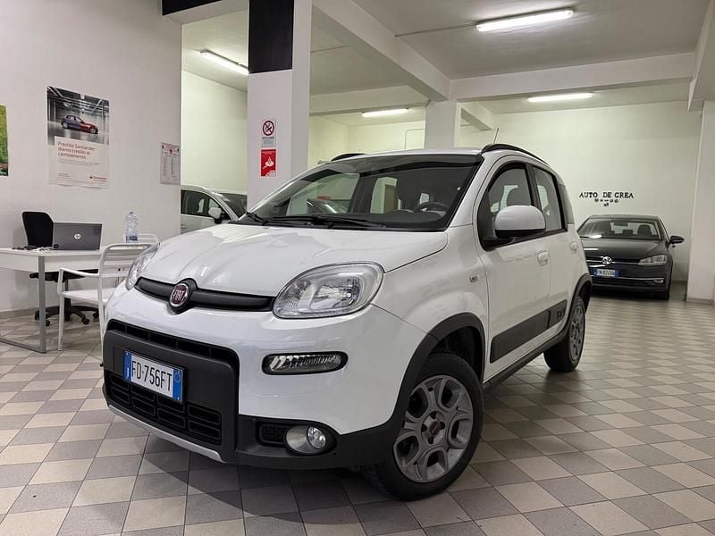 Bianco Usata 2016 Fiat Panda 4x4 S Due volumi | 10.500 € (Buon prezzo) - Immagine 1/4