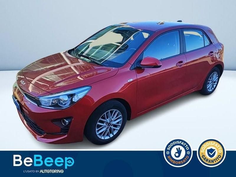 Usata Kia Rio Style 84 CV (61 kW) 2022 Rosso metallizzato Berlina