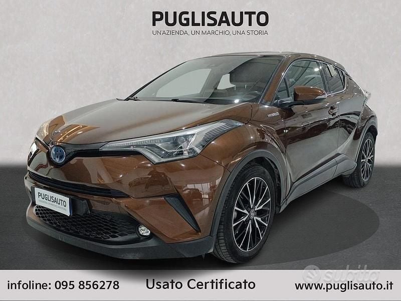 Usata Toyota C-HR Lounge 98 CV (72 kW) 2017 Marrone SUV
