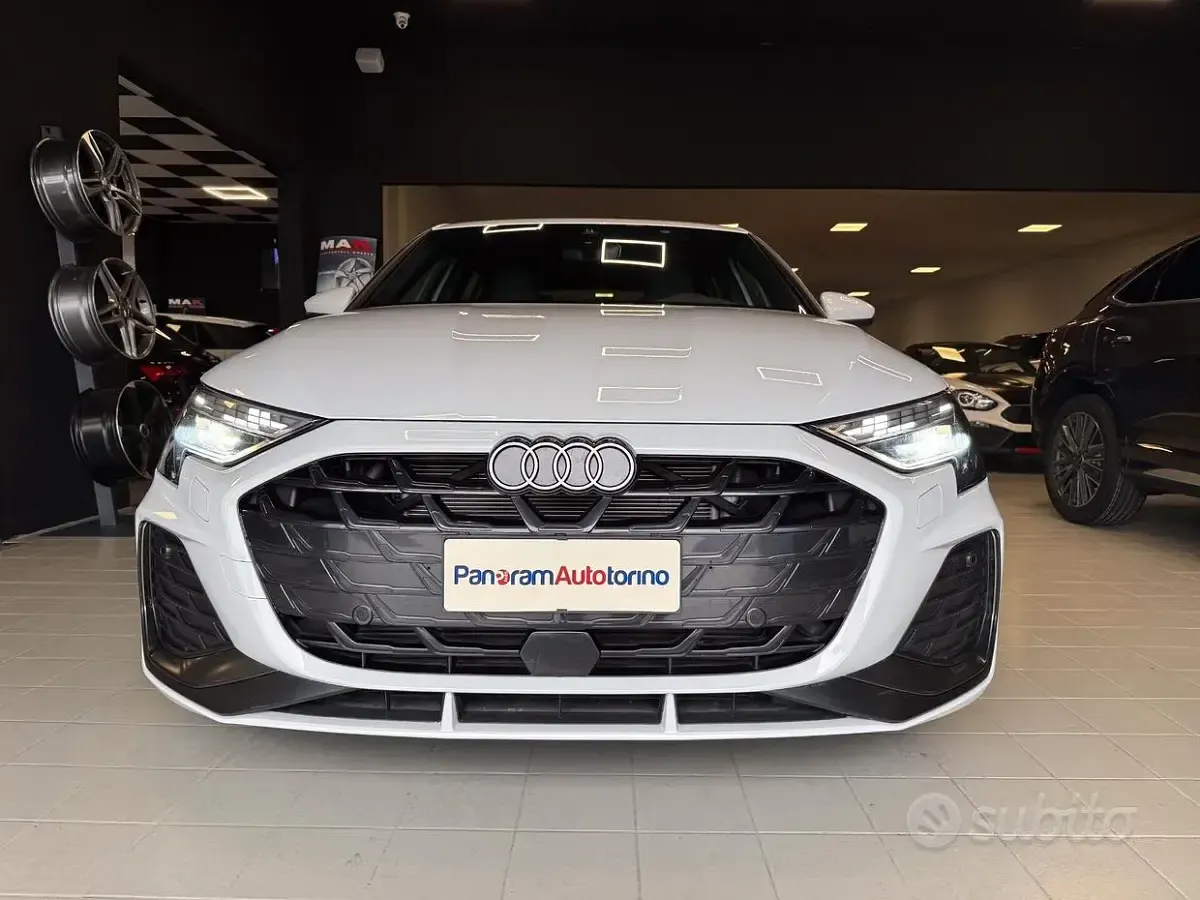 Usata Audi A3 S-Line 150 CV (110 kW) 2025 Bianco Berlina
