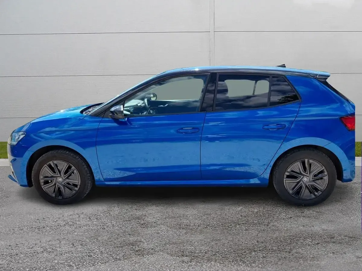 Usata Skoda Fabia Selection 80 CV (58 kW) 2025 Blu race metallizzato nero tulipano perlato Utilitaria