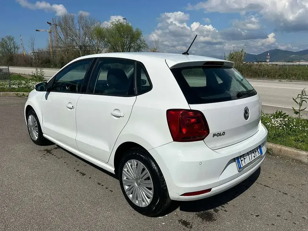Begagnad VW Polo Comfortline 75 HK (55 kW) 2016 Sedan