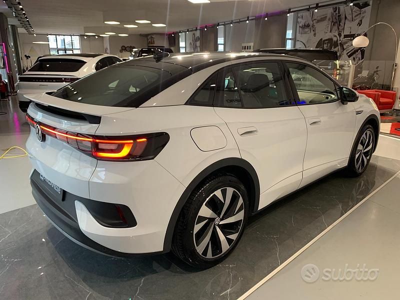 Usata VW ID.5 Pro Performance 150 kW (204 CV) 2022 Bianco SUV