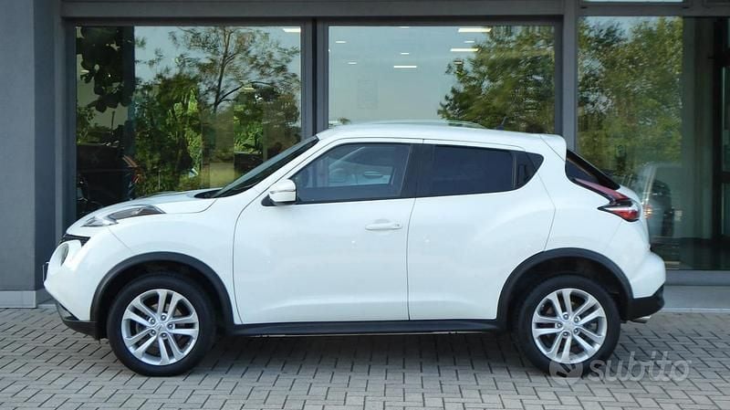 Usata Nissan Juke Tekna 110 CV (80 kW) 2015 Bianco SUV