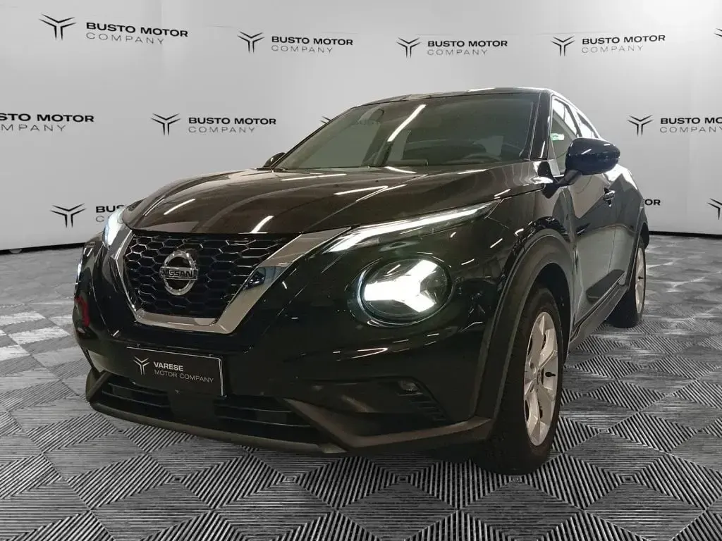 Usata Nissan Juke Acenta 114 CV (83 kW) 2022 Nero / metallizzato SUV