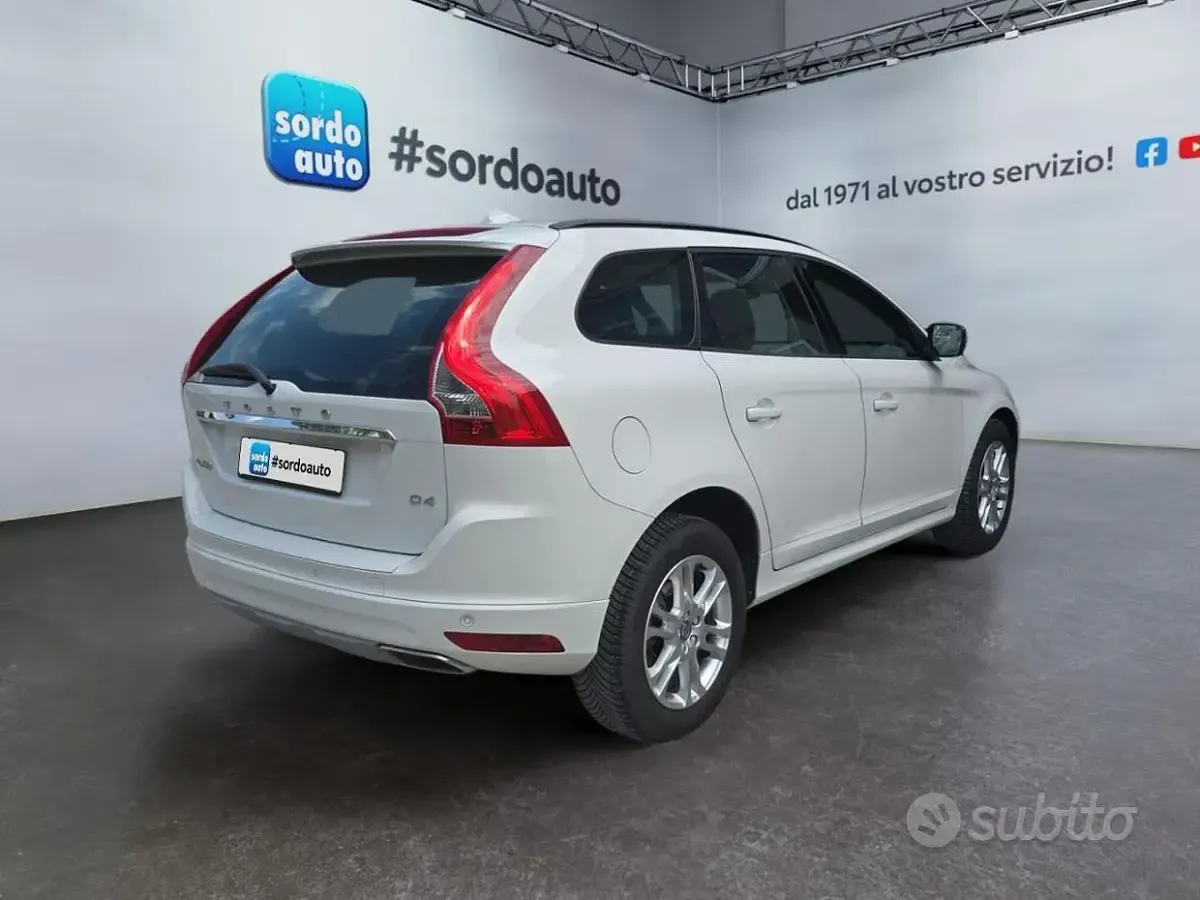 Usata Volvo XC60 Business Edition 190 CV (139 kW) 2016 Bianco SUV