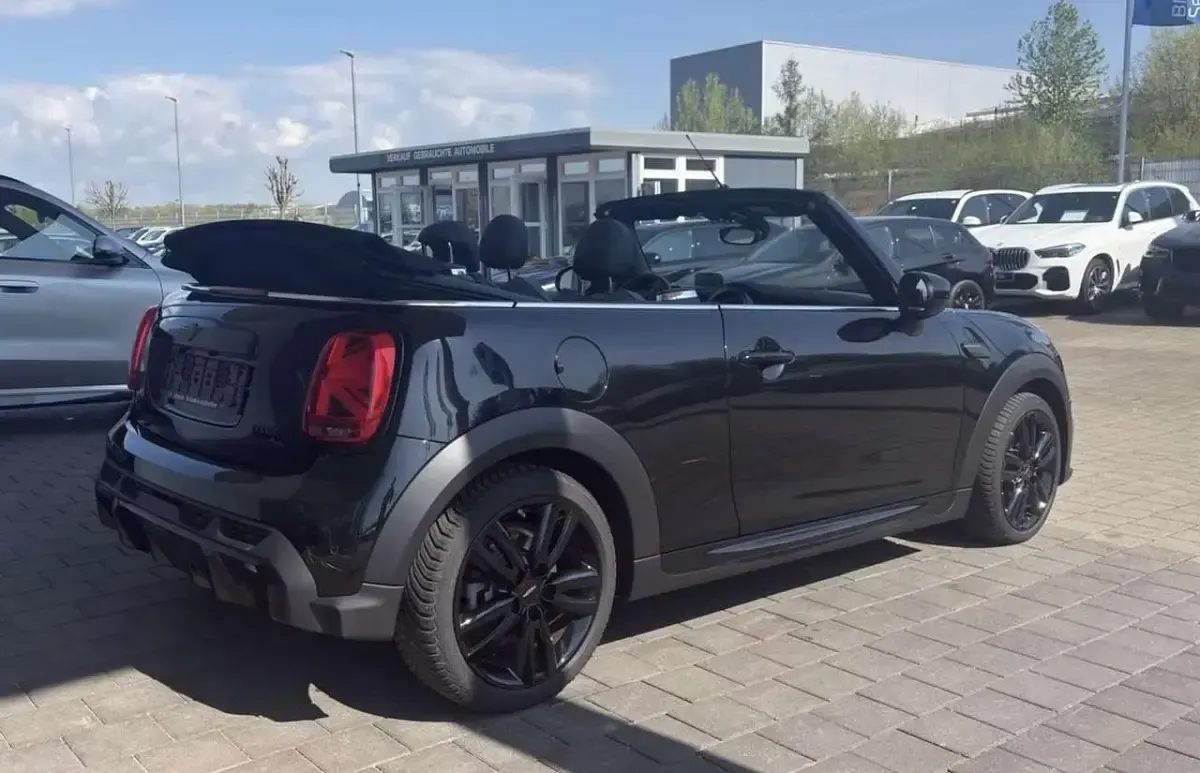 Usata Mini John Cooper Works Cabriolet 136 CV (100 kW) 2024 Other Cabrio