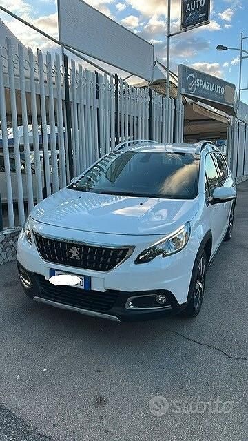 Bianco Usata 2018 Peugeot 2008 SUV | 8900 € (Super prezzo) - Immagine 1/4